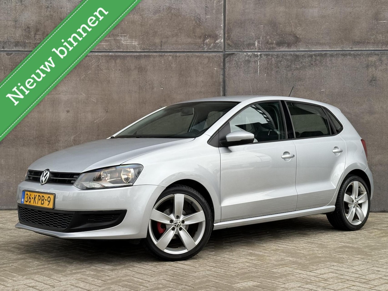 Volkswagen Polo - 1.4-16V Comfortline NWE Apk | Airco | Cruise control | 5Deurs! - AutoWereld.nl