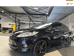 Ford Fiesta - 1.6 Metal/Leder/Dealer onderhouden/Apk nw bij aflevering
