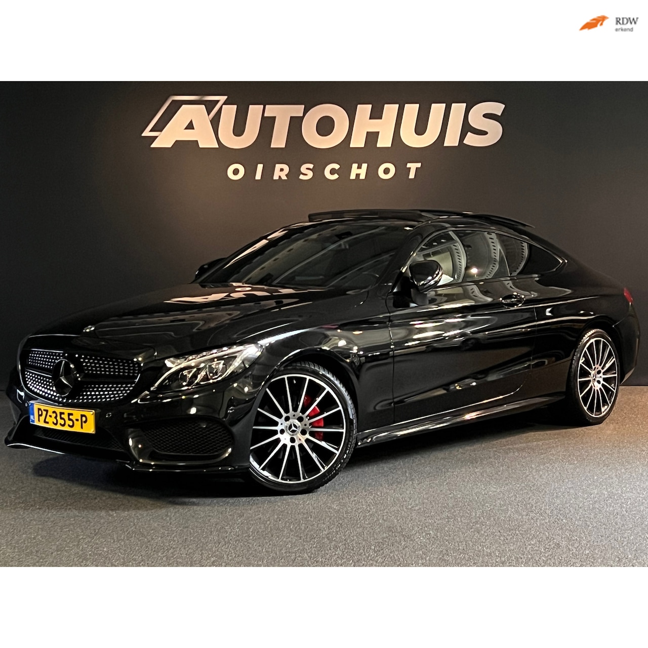Mercedes-Benz C-klasse Coupé - 200 AMG Pano/ Burnmester/ Leder/ Camera/ Ambiente/Led - AutoWereld.nl