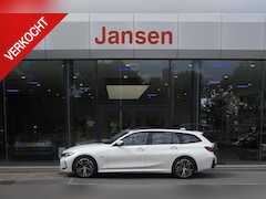 BMW 3-serie Touring - 330e | M Sportpakket | Carplay | Head-up | Navi | Camera | 18" M
