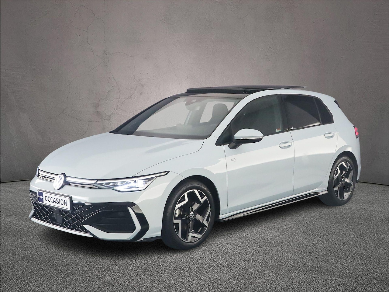 Volkswagen Golf - 1.5 eTSI R-Line Edition 150pk DSG Automaat, Panoramadak, Harman Kardon sound, Side assist, - AutoWereld.nl