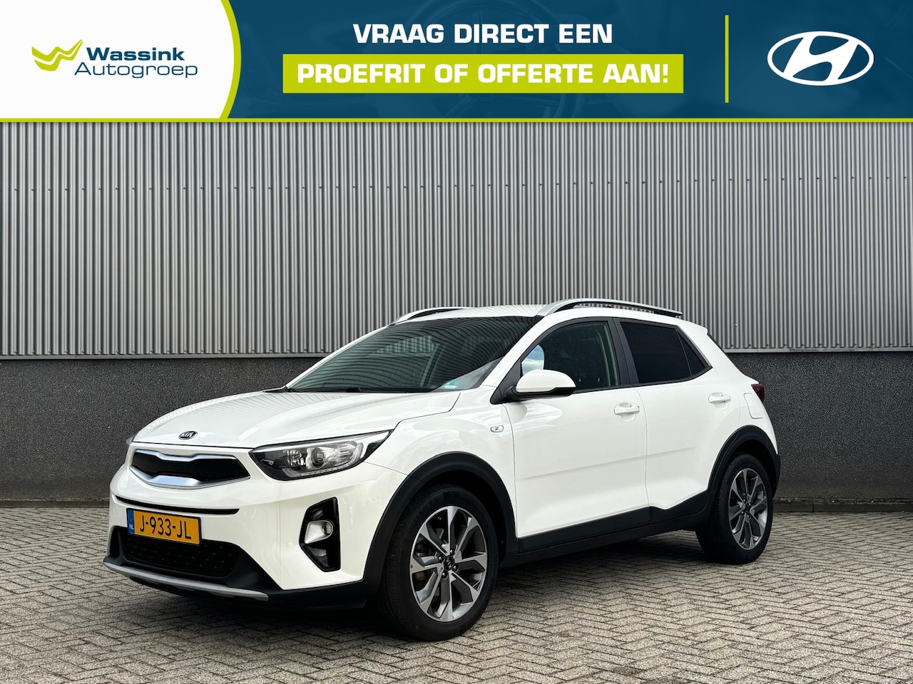 Kia Stonic - 1.0 T-GDi 100pk Sport Edition | Achteruitrijcamera | Navigatie | Parkeersensoren | - AutoWereld.nl