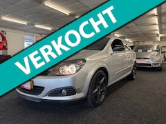 Opel Astra GTC - 1.8 Enjoy. Zeer goed onderhouden, parkeersens, cruise control en meer