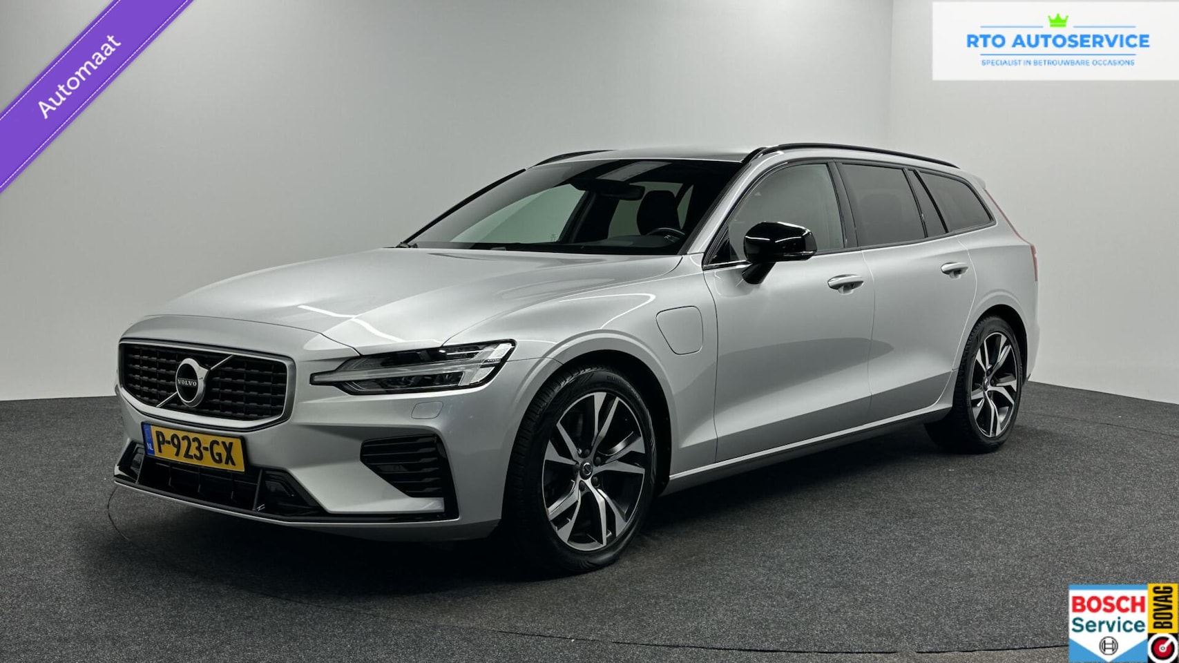 Volvo V60 - 2.0 T8 Twin Engine AWD R-Design LEER LM ECC 70000 KM. - AutoWereld.nl