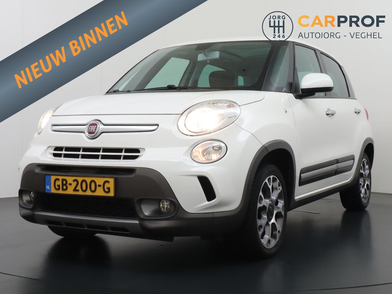 Fiat 500 L - 1.4-T-Jet Trekking Panoramadak Trekhaak Navigatie Camera - AutoWereld.nl