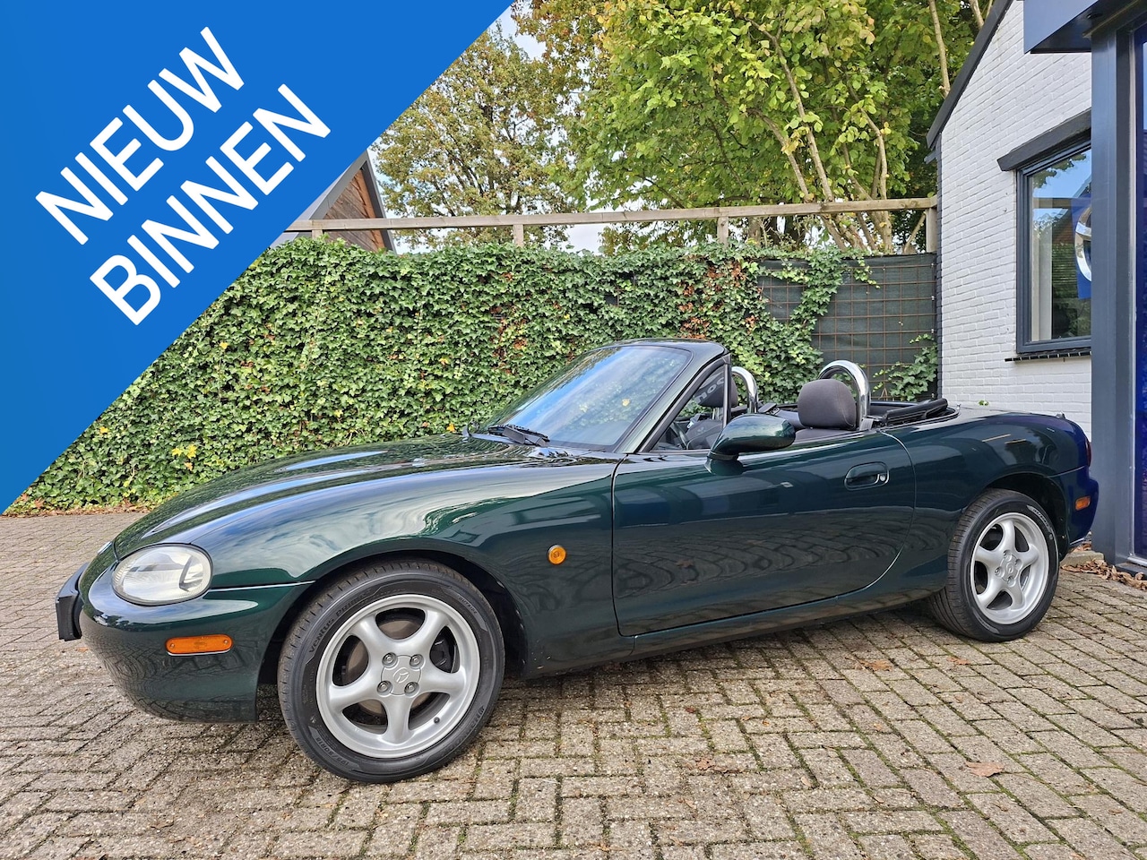 Mazda MX-5 - 1.6i Mooie auto! Nieuwe 15" en banden - AutoWereld.nl
