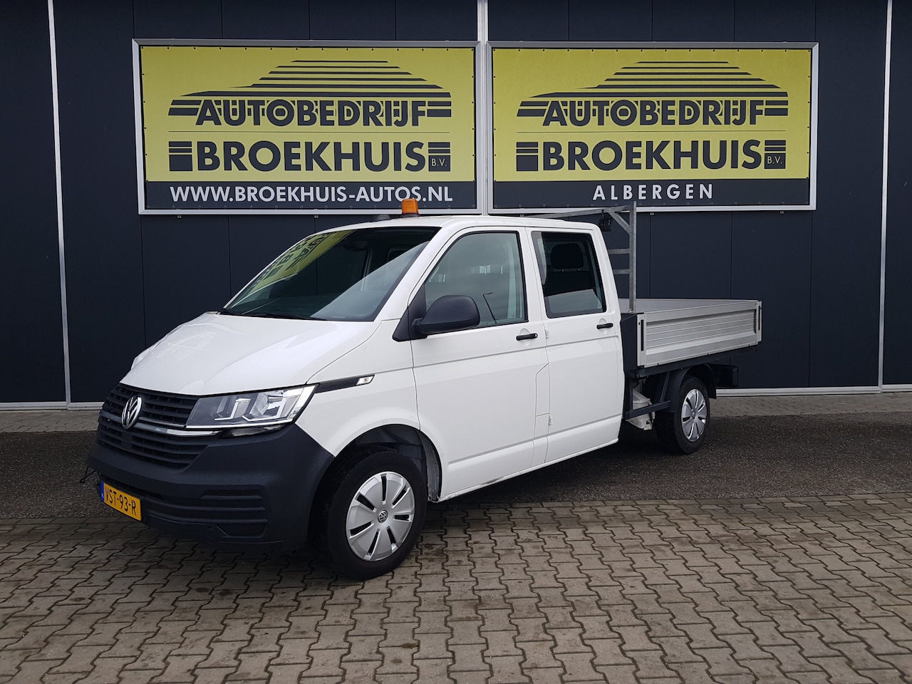Volkswagen Transporter - 2.0 TDI L2H1 30 Comfortline 2.0 TDI L2H1 30 Comfortline - AutoWereld.nl
