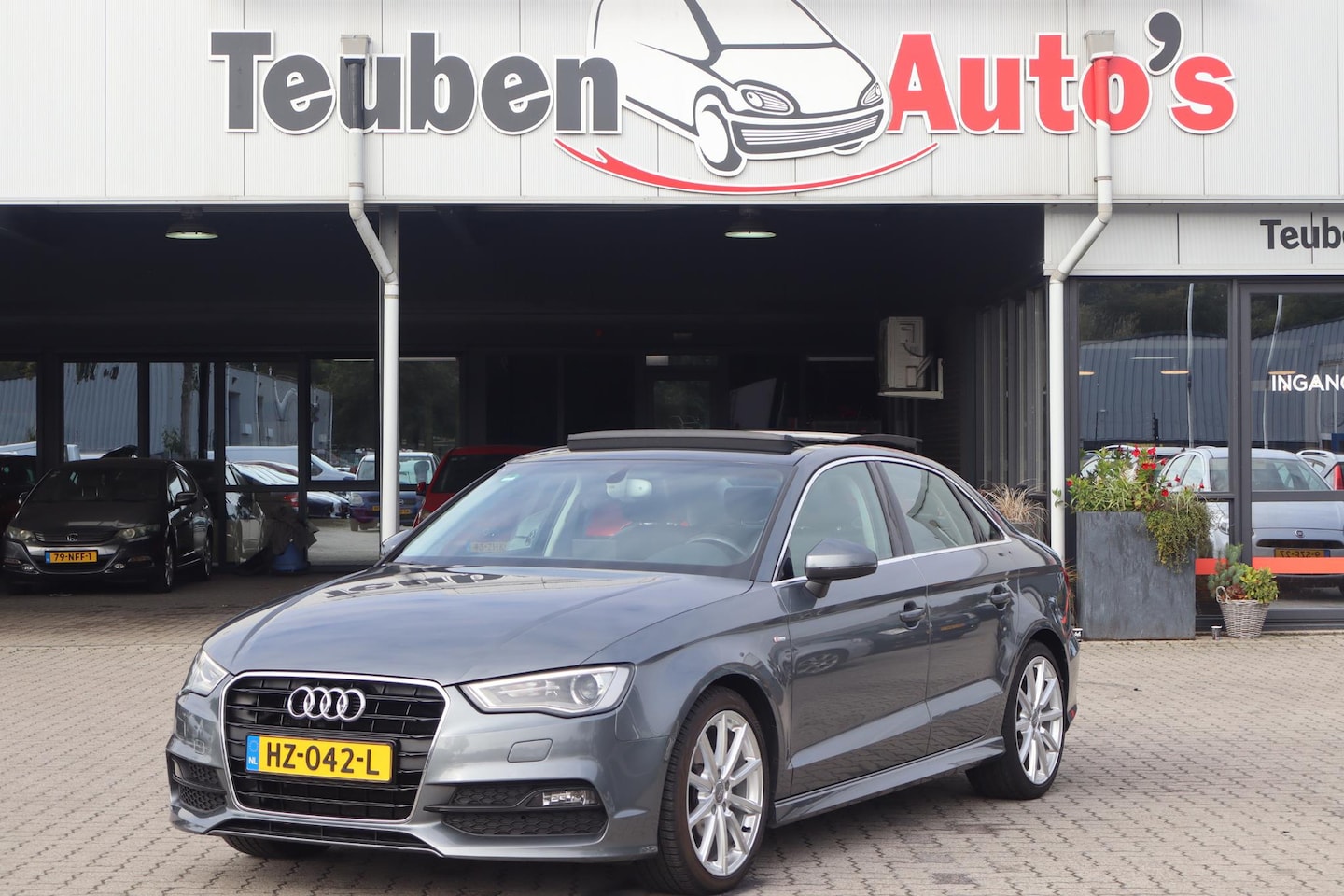 Audi A3 Limousine - 1.4 TFSI Ambition Pro Line S Panoramadak, Climate control, Stoelverwarming, Trekhaak, Navi - AutoWereld.nl
