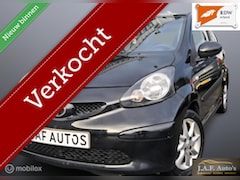 Toyota Aygo - 1.0-12V LMV Nieuwe APK Zuinig