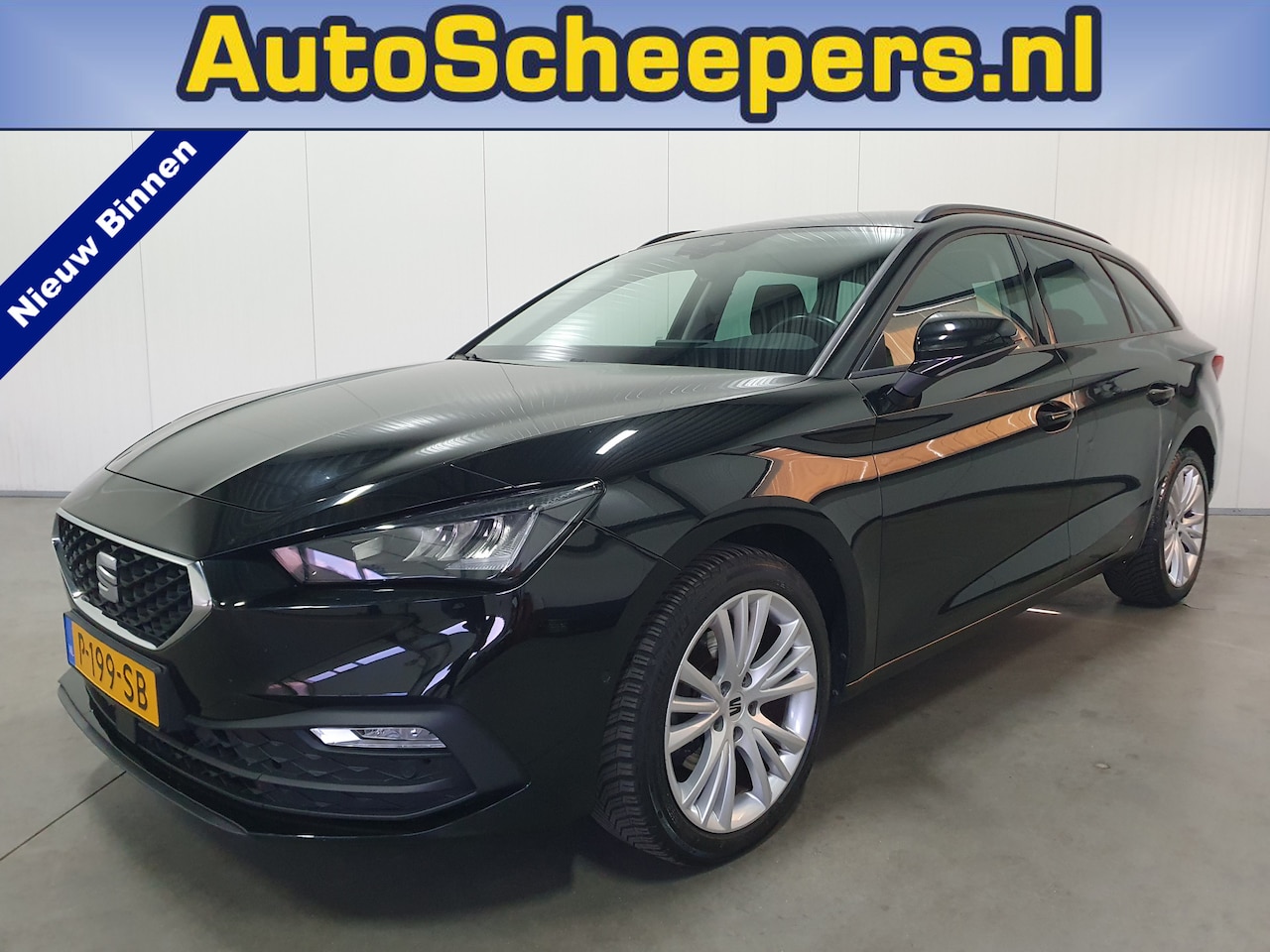 SEAT Leon Sportstourer - 1.0 eTSI Style Business Intense NAVI/CRUISE/CLIMA/LMV - AutoWereld.nl