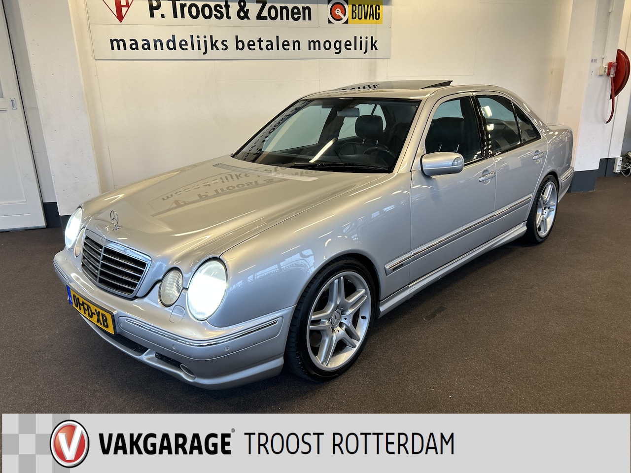 Mercedes-Benz E-klasse - AMG 55 | Origineel Nederlands | 100% Onderhouden | Nette staat | Panoramadak | Memory seat - AutoWereld.nl
