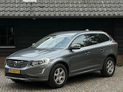 Volvo XC60 - 2.0 D3 FWD Momentum Camera/Parkeersensor v, a/Stoelverwarming/Blis