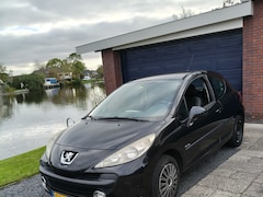 Peugeot 207 - 1.4 XR