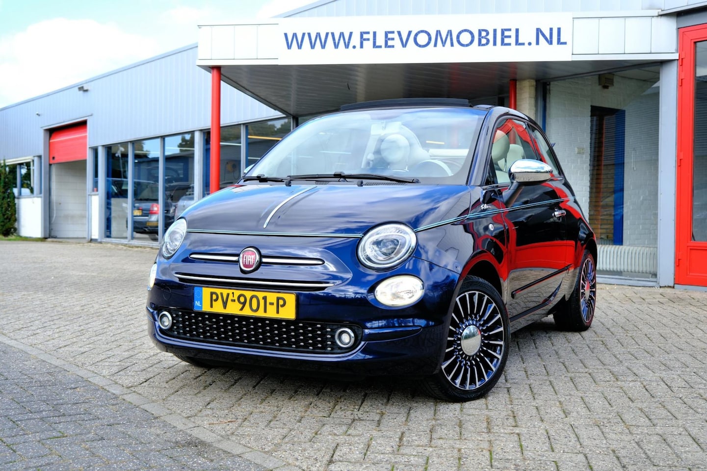 Fiat 500 C - 0.9 TwinAir Turbo Riva Aut. *Unieke Auto!* Leder|Navi|LMV|Cruise - AutoWereld.nl