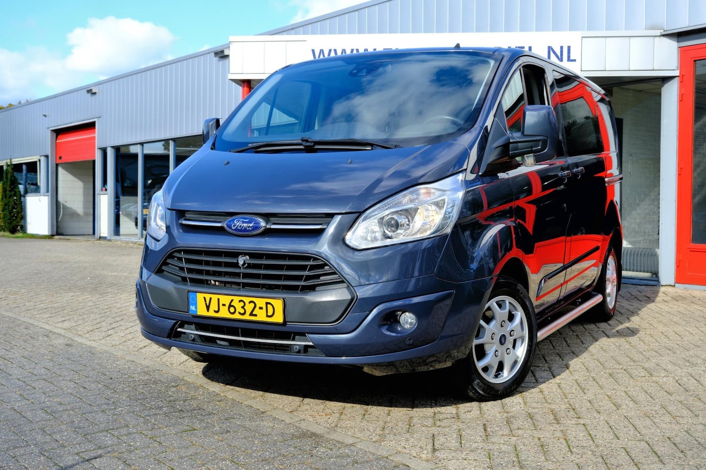 Ford Transit Custom - 290 2.2 TDCI L1H1 Limited DC 5-pers Leder|Airco|Cam|LMV|Cruise - AutoWereld.nl