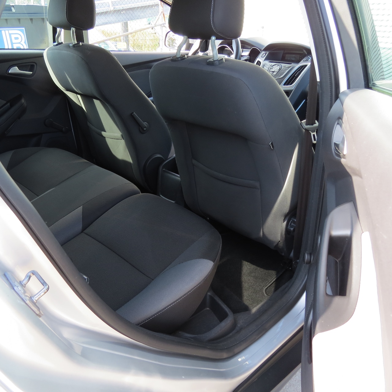 Ford Focus Wagon - 1.6 TI-VCT Trend