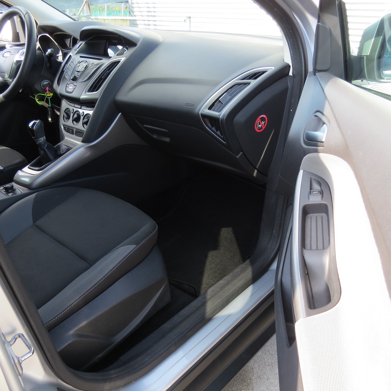 Ford Focus Wagon - 1.6 TI-VCT Trend