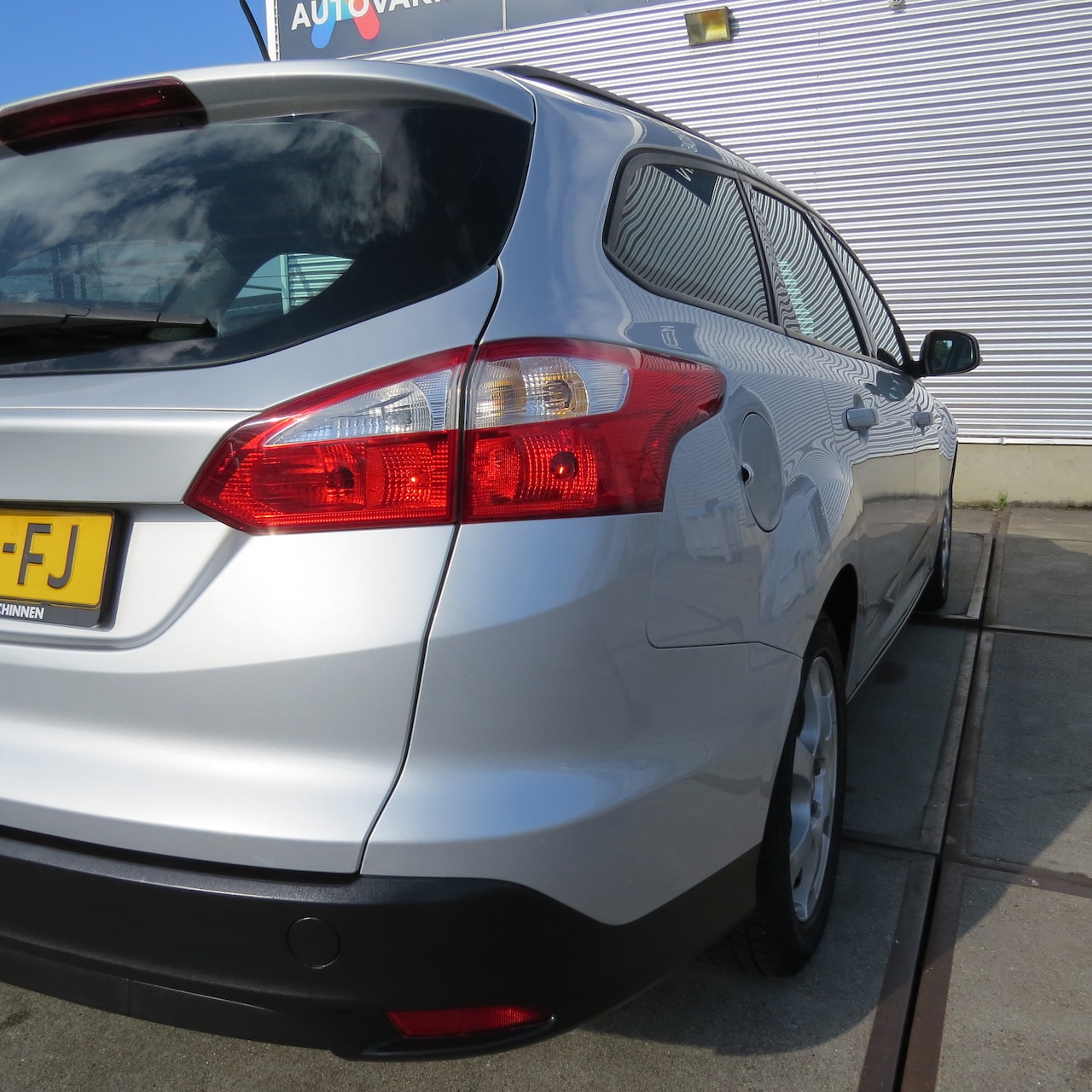 Ford Focus Wagon - 1.6 TI-VCT Trend