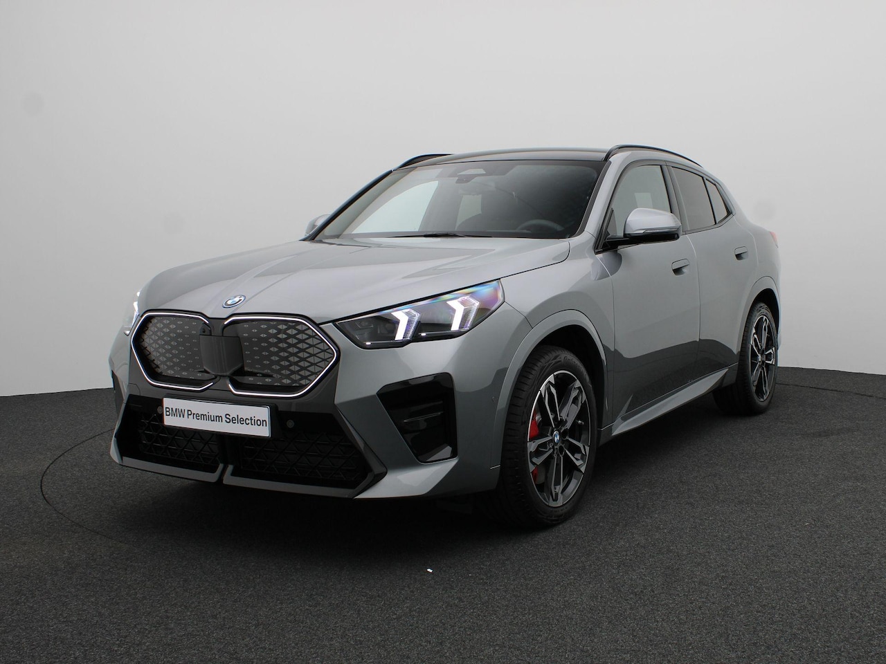 BMW iX2 - eDrive20 M Sport Edition | M Sportpakket Pro | Innovation Pack | Comfort Pack |  M Adaptie - AutoWereld.nl