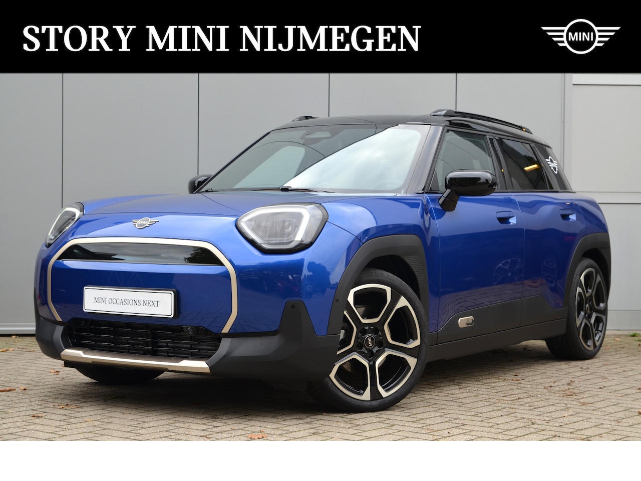MINI Aceman - E / Favoured / Pakket M / 19" Hexagram Spoke 2-tone - AutoWereld.nl