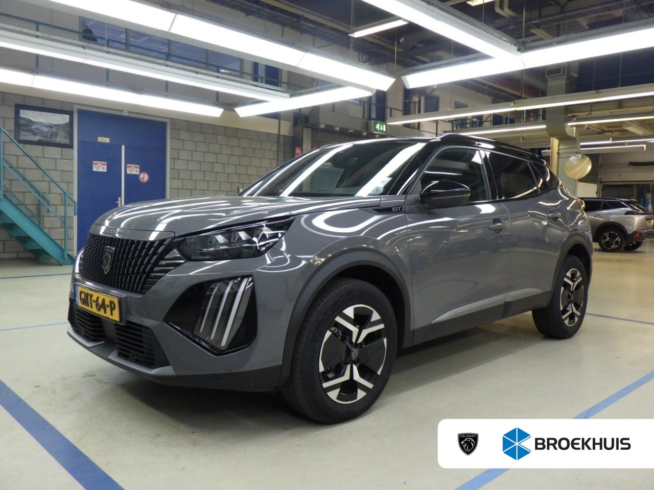 Peugeot 2008 - 1.2 Hybrid 136 GT | Navi | Camera | Ad. Cruise control | LMV 17'|  Keyless Entry | Apple C - AutoWereld.nl