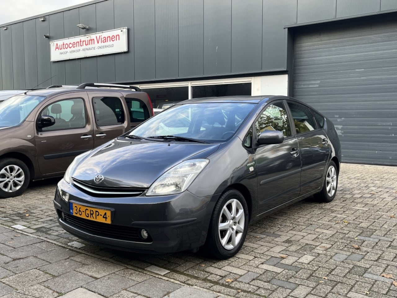 Toyota Prius - 1.5 VVT-i Bns Ed. NAVI AIRCO KEYLESS - AutoWereld.nl