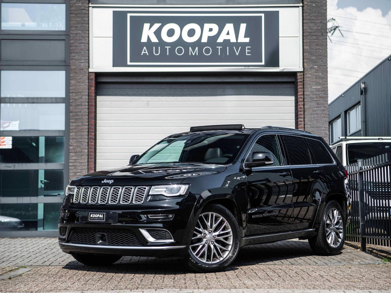 Jeep Grand Cherokee - 3.0 CRD Summit | Full Option | Marge | Grijskenteken | NAP - AutoWereld.nl