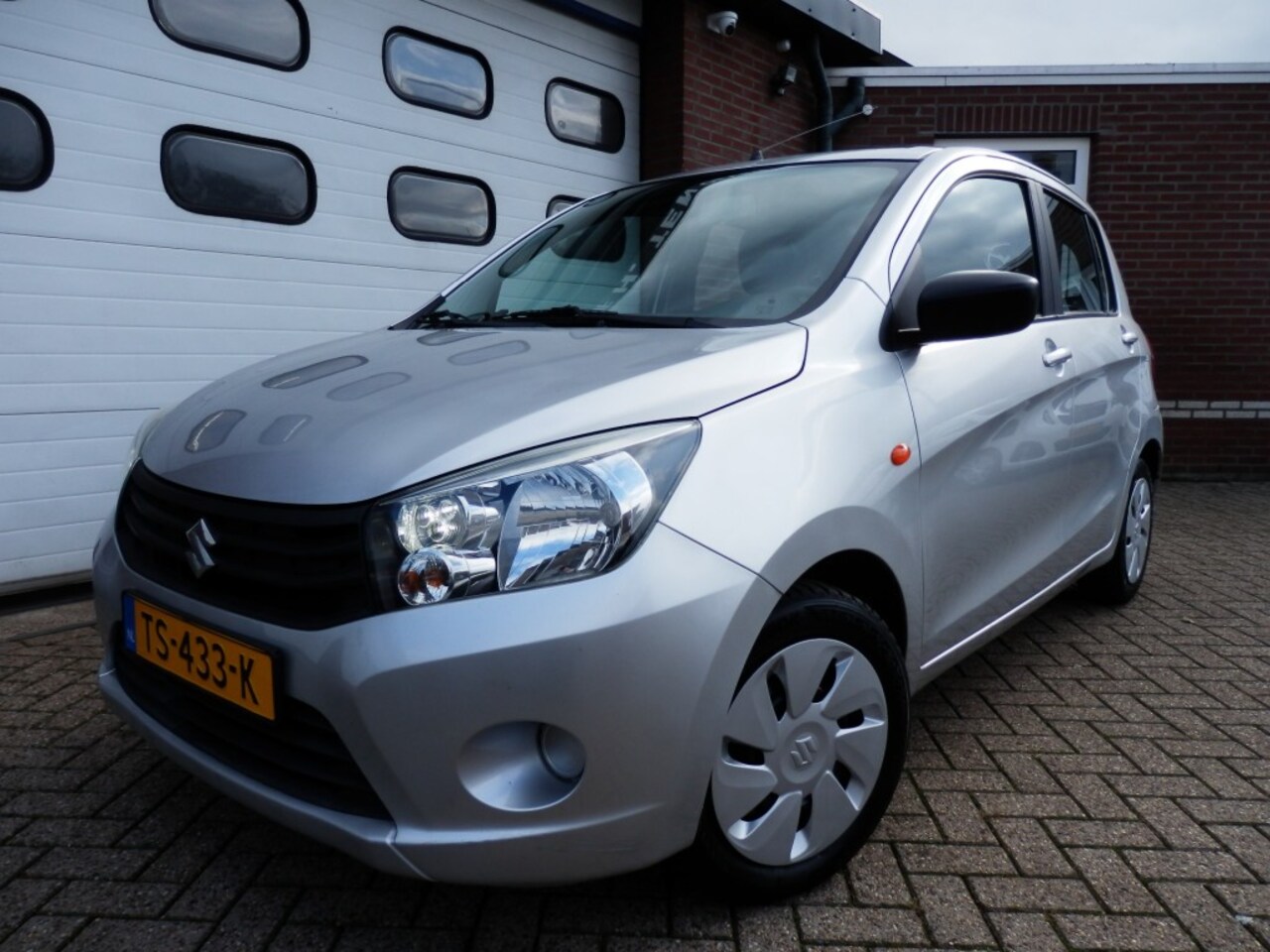 Suzuki Celerio - 1.0 Comfort 1.0 COMFORT - AutoWereld.nl