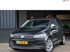 Volkswagen Touran - 1.5 TSI Comfortl. Business 7p AUT|LED|FaceLift