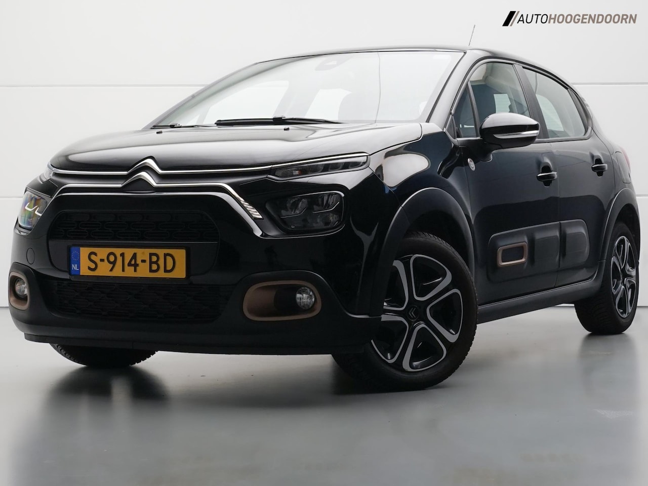 Citroën C3 - 1.2 PureTech C-Series (APPLE CARPLAY,LED VERLICHTING,NAVIGATIE,CLIMATE,CRUISE,COMFORT-STOE - AutoWereld.nl