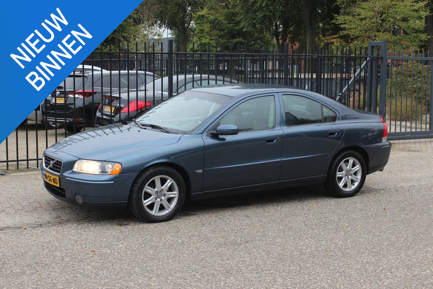 Volvo S60 - 2.4D Kinetic 2.4D Kinetic, Airco/ECC, Trekhaak! - AutoWereld.nl