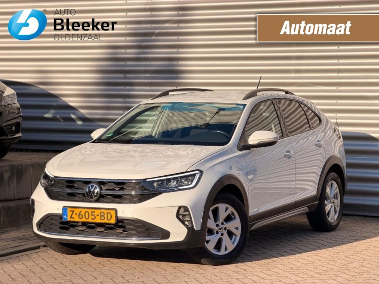 Volkswagen Taigo - 1.0 TSI LIFE ED. Airco Trekhaak LED Carplay Camera Stoelverwarming - AutoWereld.nl