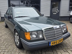 Mercedes-Benz 260 - W124 E *NIEUWSTAAT-2JAARAPK