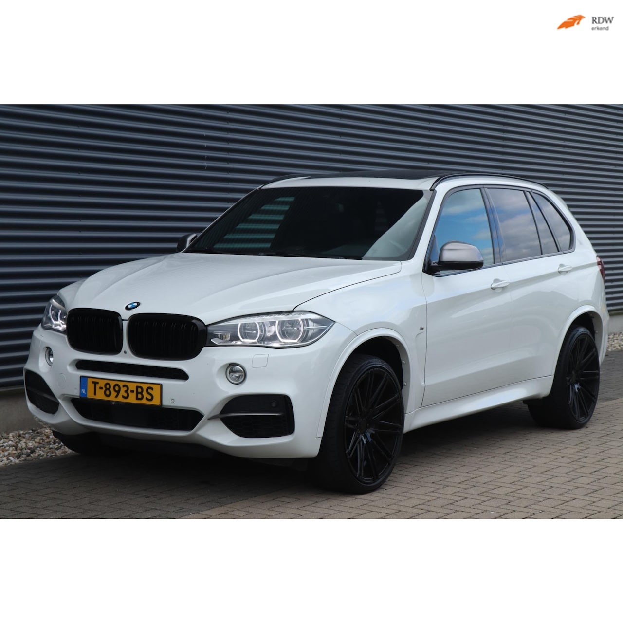 BMW X5 - M50d | PANO - Head-Up - LED - VOL! - AutoWereld.nl