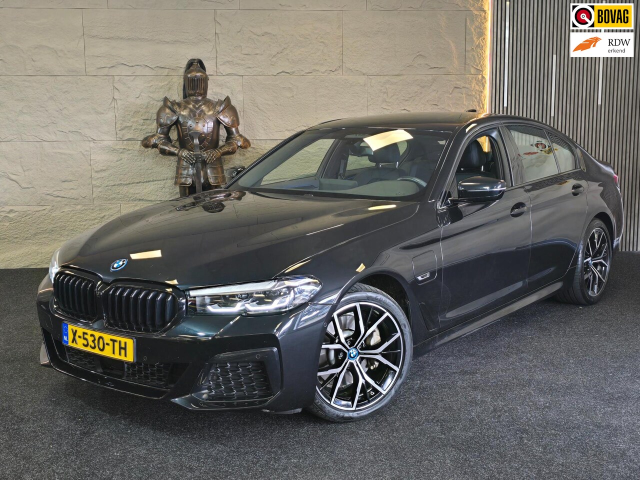 BMW 5-serie - 530e Business Edition Plus|GARANTIE|ACC|LED|STUURVERW|CARPLAY|CAMERA - AutoWereld.nl