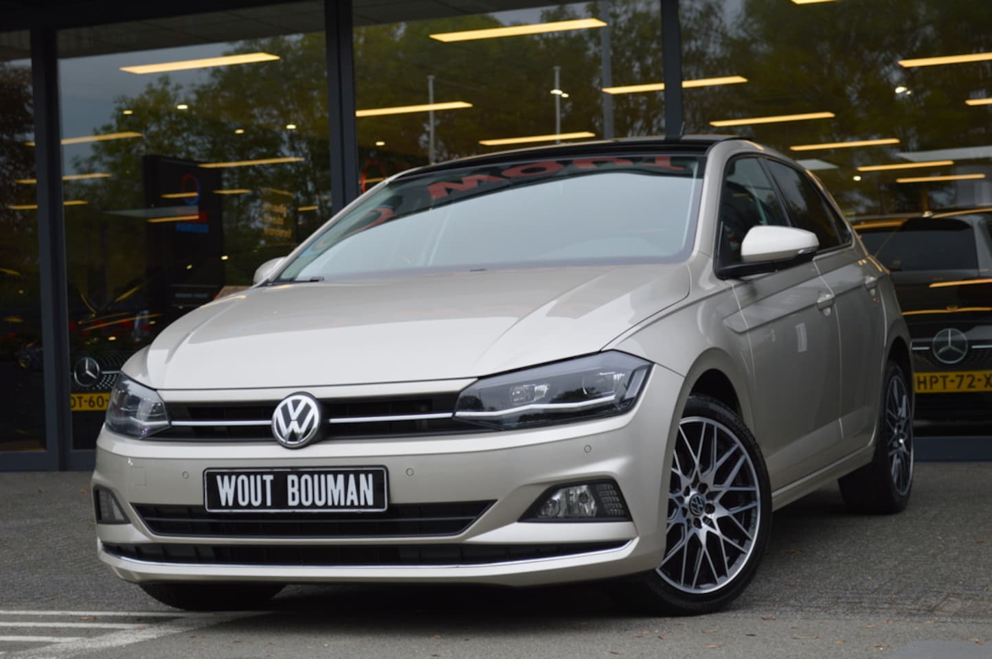 Volkswagen Polo - 1.0 TSI 115 pk Highline Led Panorama Camera Pdc - AutoWereld.nl
