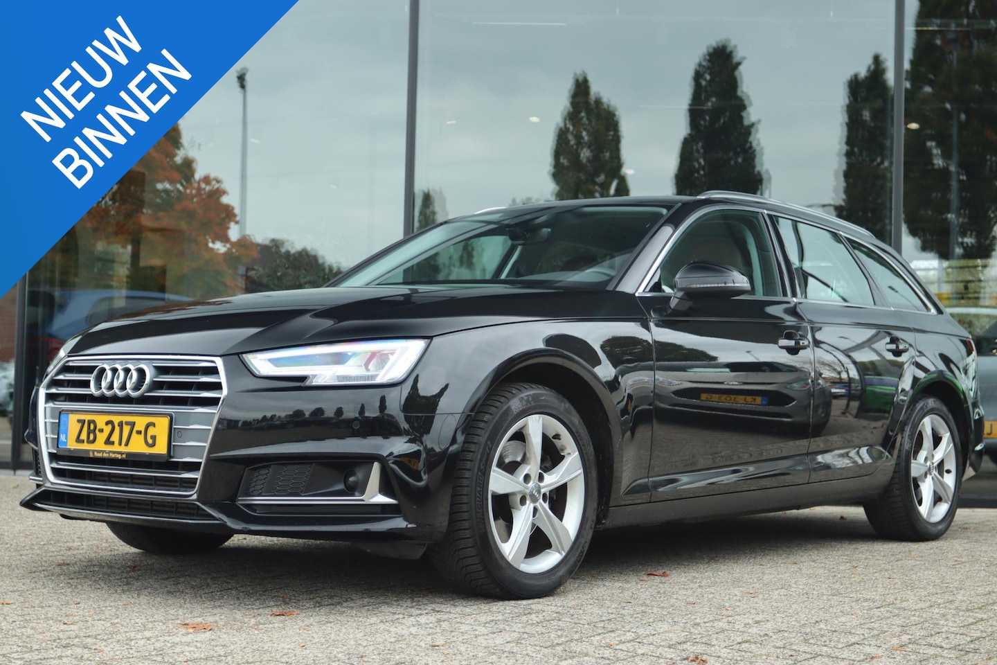 Audi A4 Avant - 35 TFSI AUT. SPORT LEASE ED. | LEDER | ADAPTIVE CRUISE | LED | NAVI | CLIMATE | - AutoWereld.nl