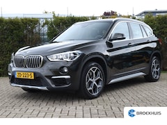 BMW X1 - sDrive20i High Executive Edition ACC | Stoelverwarming | Trekhaak | HUD | Memory | Navi |