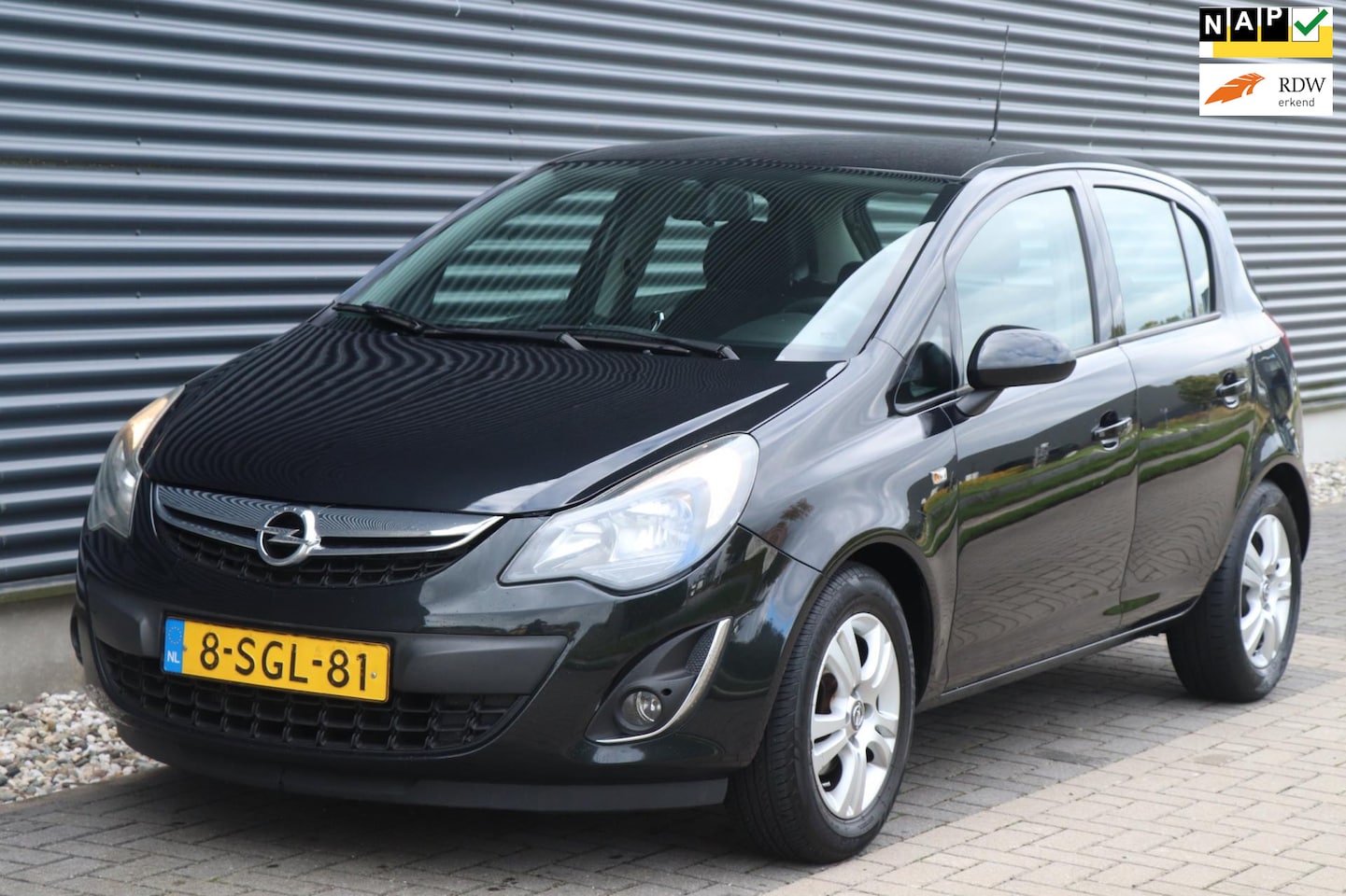 Opel Corsa - 1.4-16V Berlin | 5 drs | Airco | NAP - AutoWereld.nl