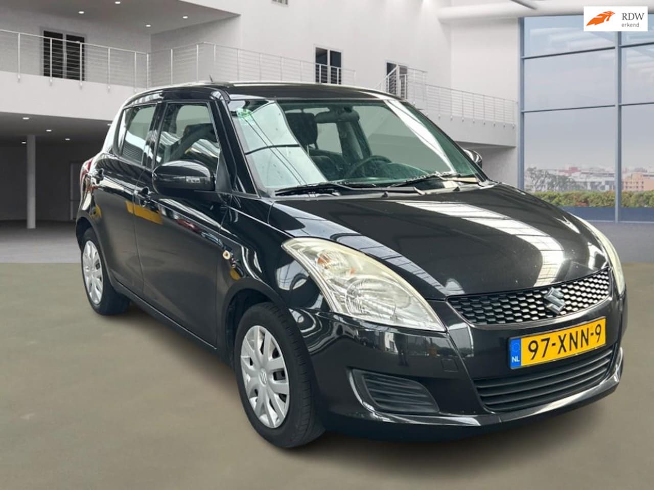 Suzuki Swift - 1.2 Summer EASSS NAVI 5 DEUR 2 X SLEUTELS - AutoWereld.nl