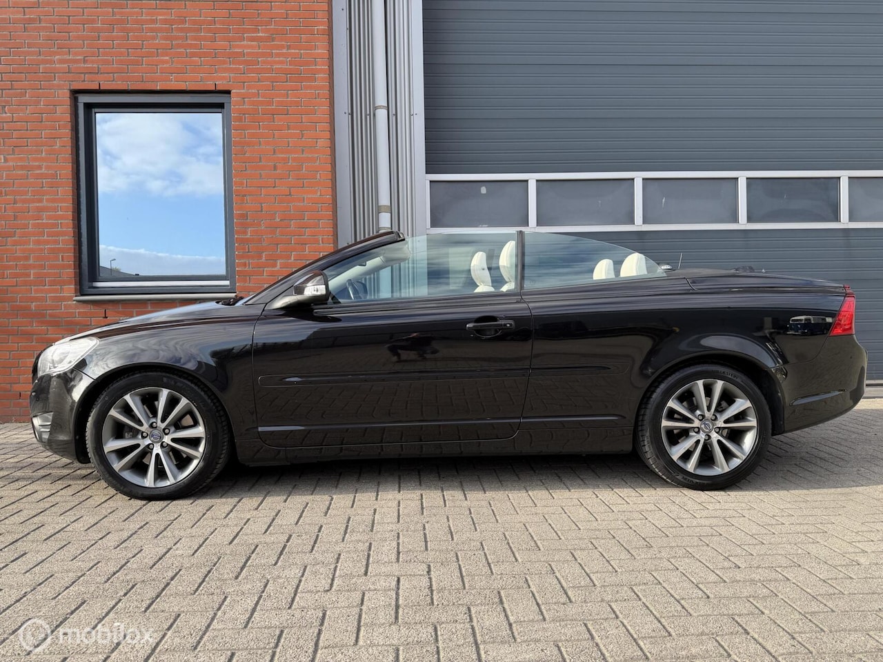 Volvo C70 Convertible - 2.4i geartr. Summum - face-lift - youngtimer - AutoWereld.nl