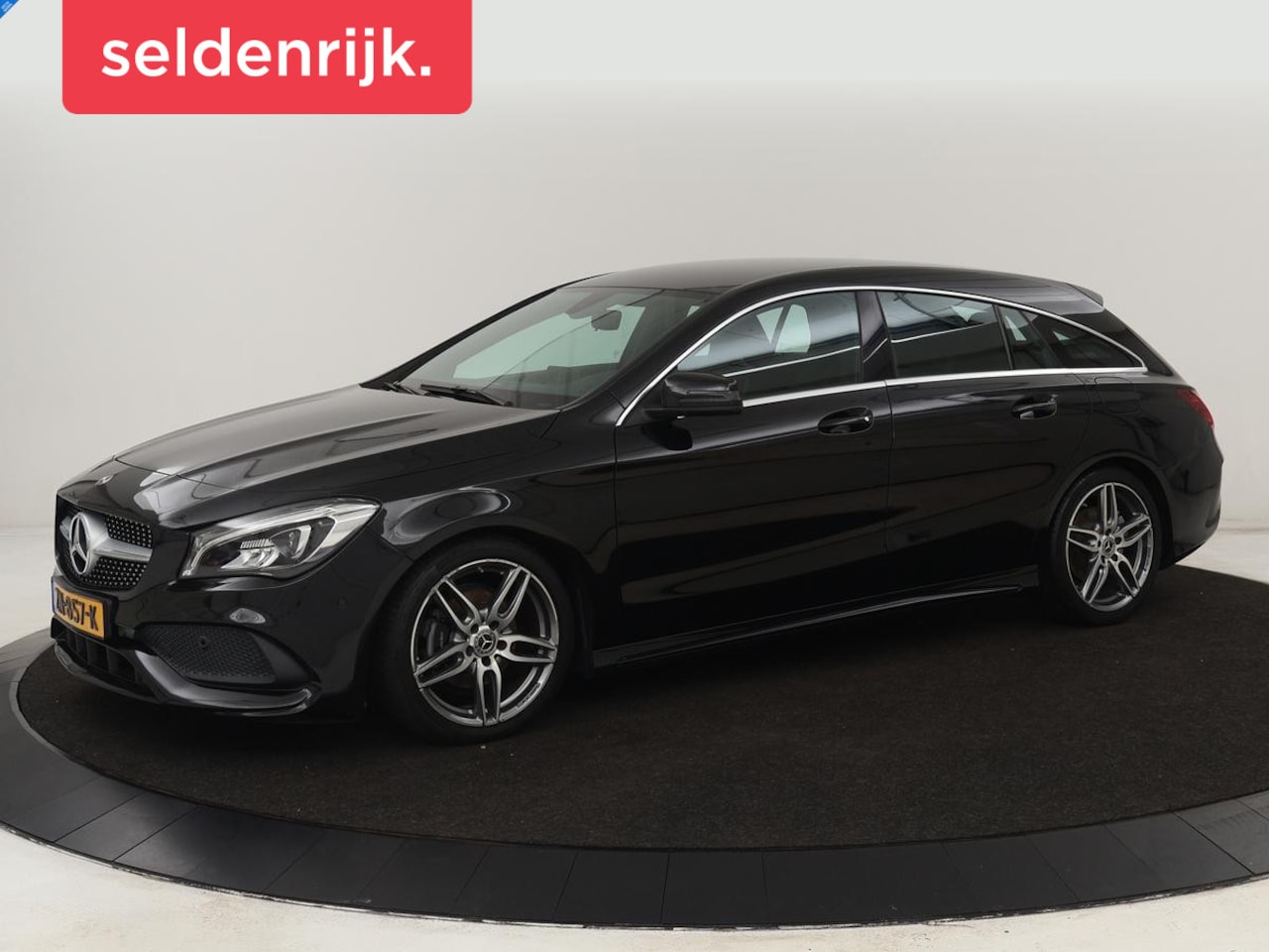 Mercedes-Benz CLA-klasse Shooting Brake - 180 | Trekhaak | Camera | Navigatie | Leder | LED | Cruise control | Sportstoelen | LMV 18 - AutoWereld.nl