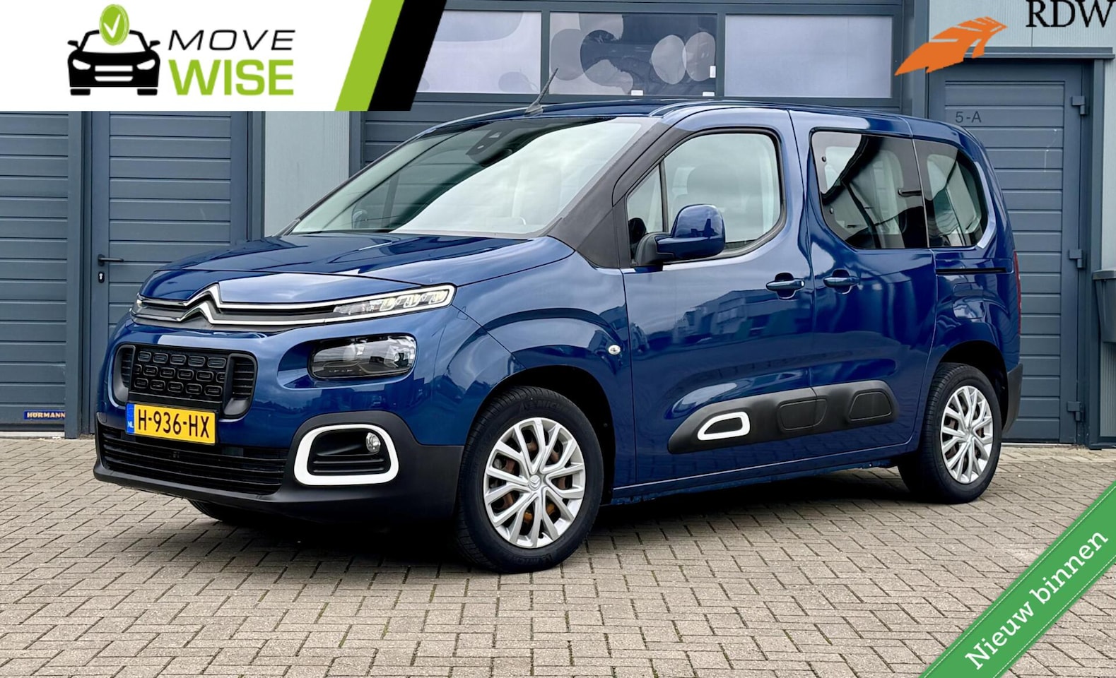 Citroën Berlingo XL - 1.2 110pk Feel | 5 Persoons | 33.000 km ! | Nieuw Model | 2 Schuifdeuren | 1e Eigenaar | - AutoWereld.nl