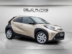 Toyota Aygo X - 1.0 VVT-i MT PULSE BI-TONE NAVI-CARPLAY LED ADAPTIVE CRUISE CONTROL