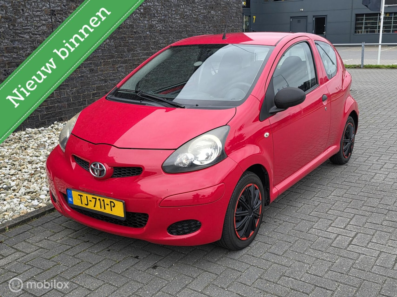 Toyota Aygo - 1.0-12V Aspiration Green Navigator 1.0-12V Aspiration Green Navigator - AutoWereld.nl