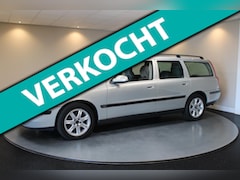 Volvo V70 - 2.4 Comfort Line *Automaat* Nwe APK Trekhaak|Airco|Cruise