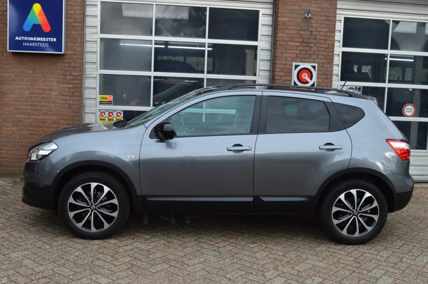 Nissan Qashqai+2 - 2.0 360 camera, panoramadak 1.6 360 - AutoWereld.nl