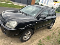 Hyundai Tucson - 2.0i Style|Bluetooth|Clima|Cruise|Privacy glas|Apk 11-2026