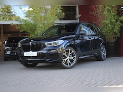 BMW X5 - xDrive30d High Executive | Trekhaak | 360 Camera | Panoramadak | Head-up | Harman/Kardon