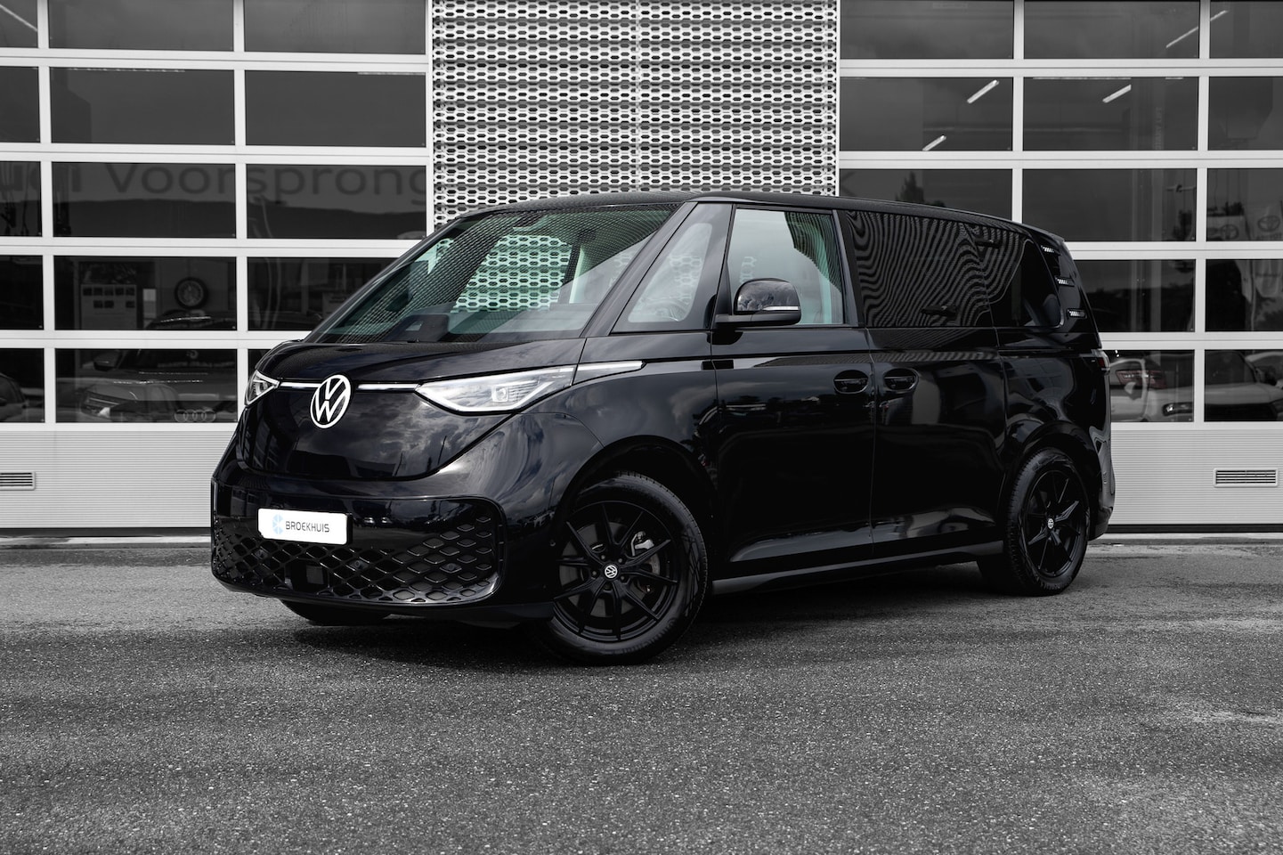 Volkswagen ID. Buzz - Pro 5-Zitplaatsen € 34.650 Excl. BTW | Trekhaak | Elec. Schuifdeuren | Elec. Voorstoelen | - AutoWereld.nl